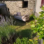 D'hotes - Le Jardin De La Guionie B&B